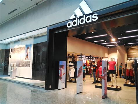 Lojas adidas .